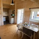 Domki Letniskowe Drewniane Szenodo Na Sosnowej Debinia - Rowy * Debina (Ustka)