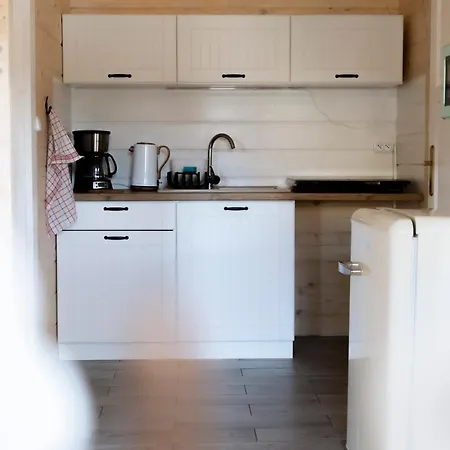 בית נופש Letniskowe Drewniane Szenodo Na Sosnowej *